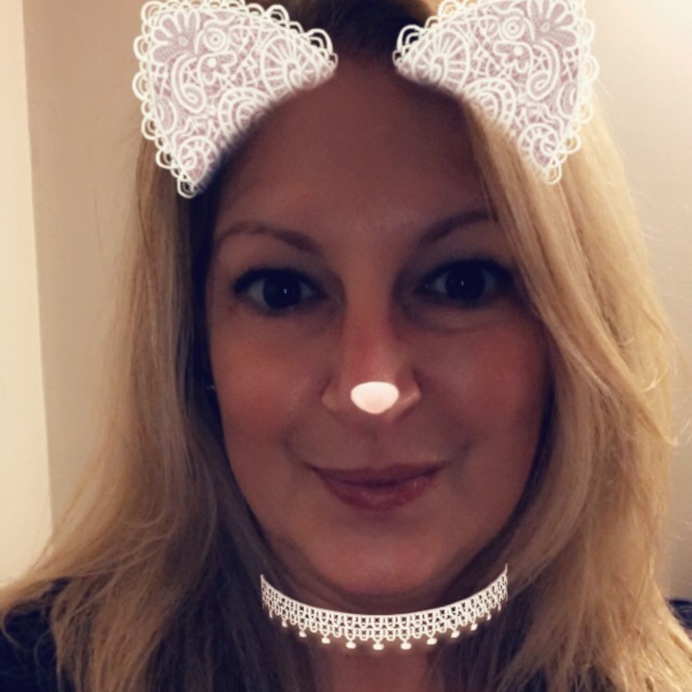 Meet your Posher, Dana